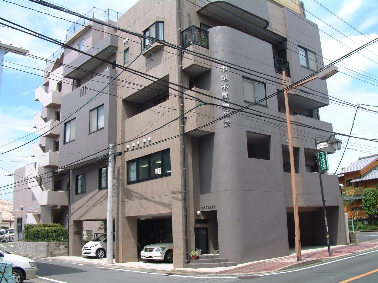 日本Share&Careが入る中尾ビルの外観